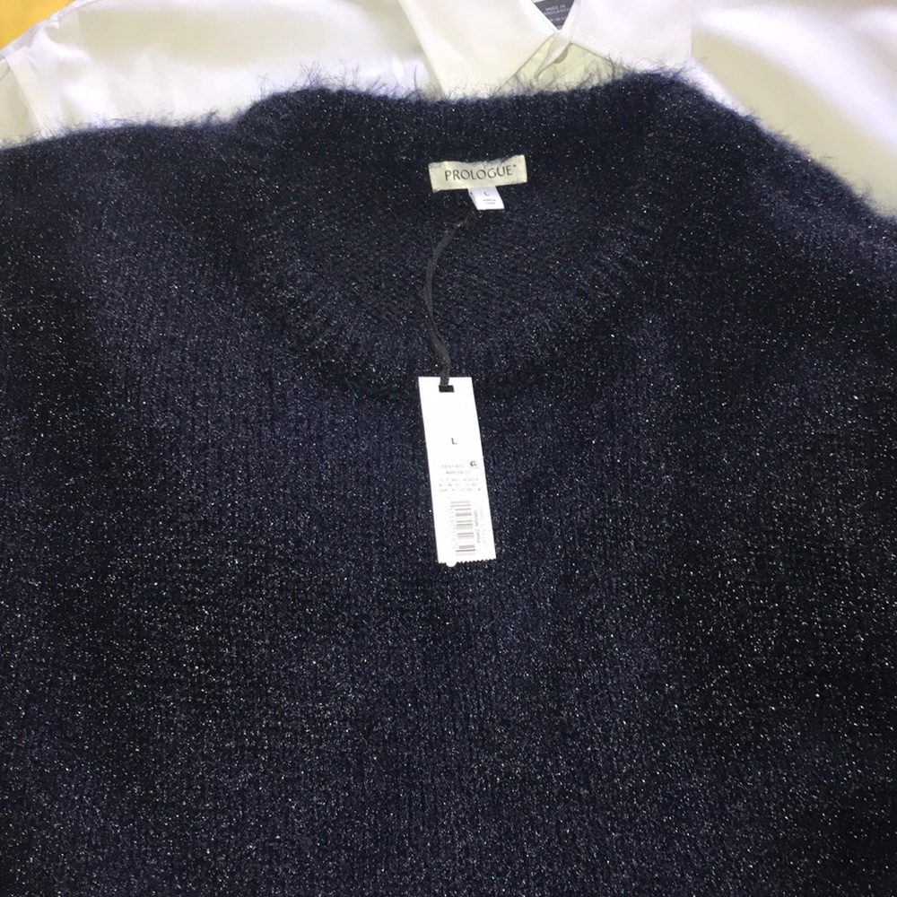 Soft women’s sweater size L